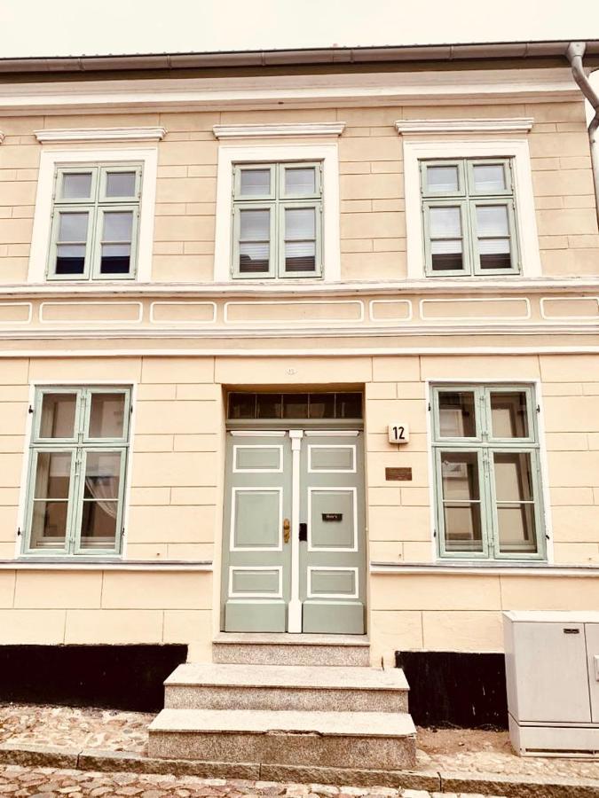 Апартаменты Usedomtor 1750 Вольгаст Экстерьер фото